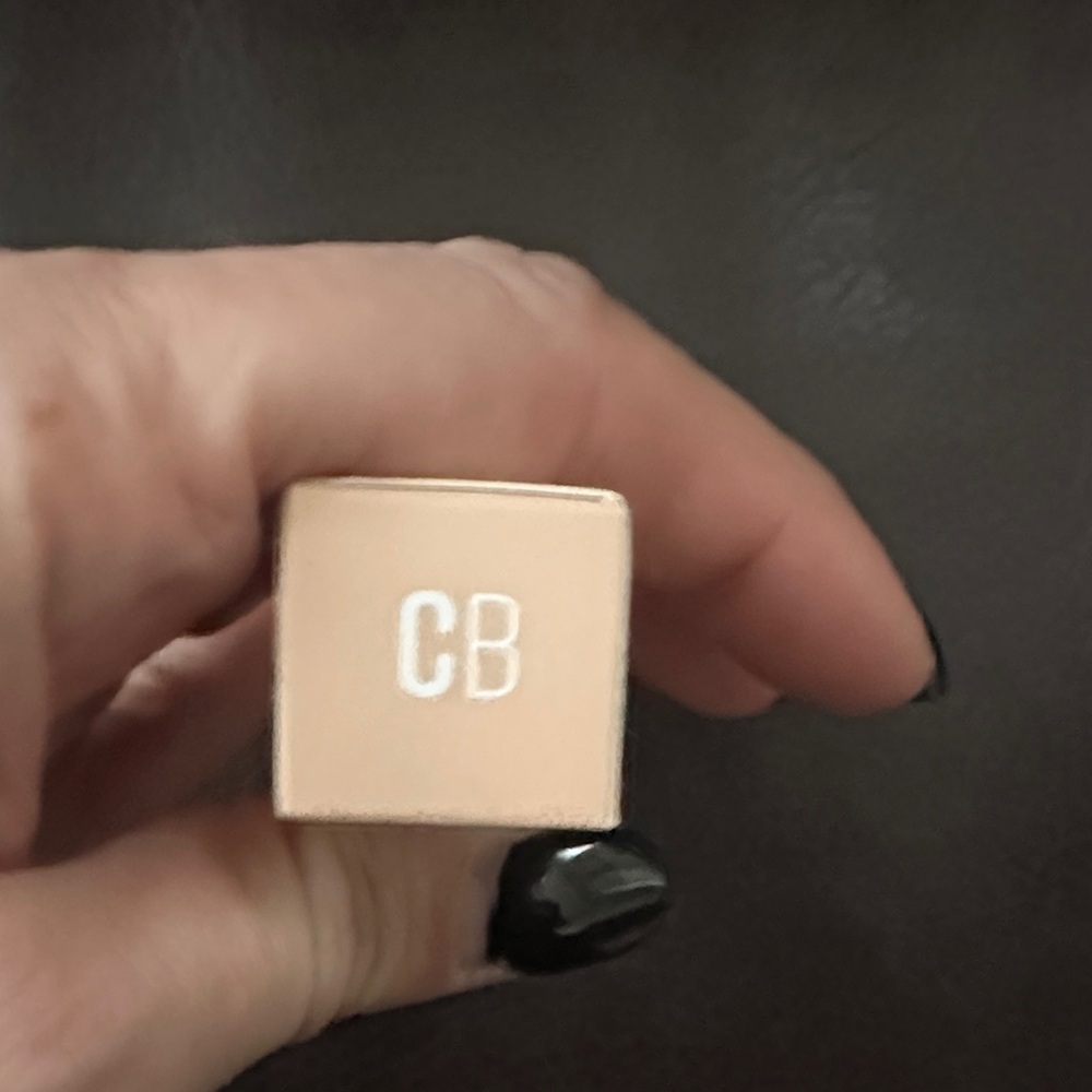 💜2/$10 Bundle Deal💜 NEW Chica Beauty Champagne Glow Highlighter - Picture 3 of 4